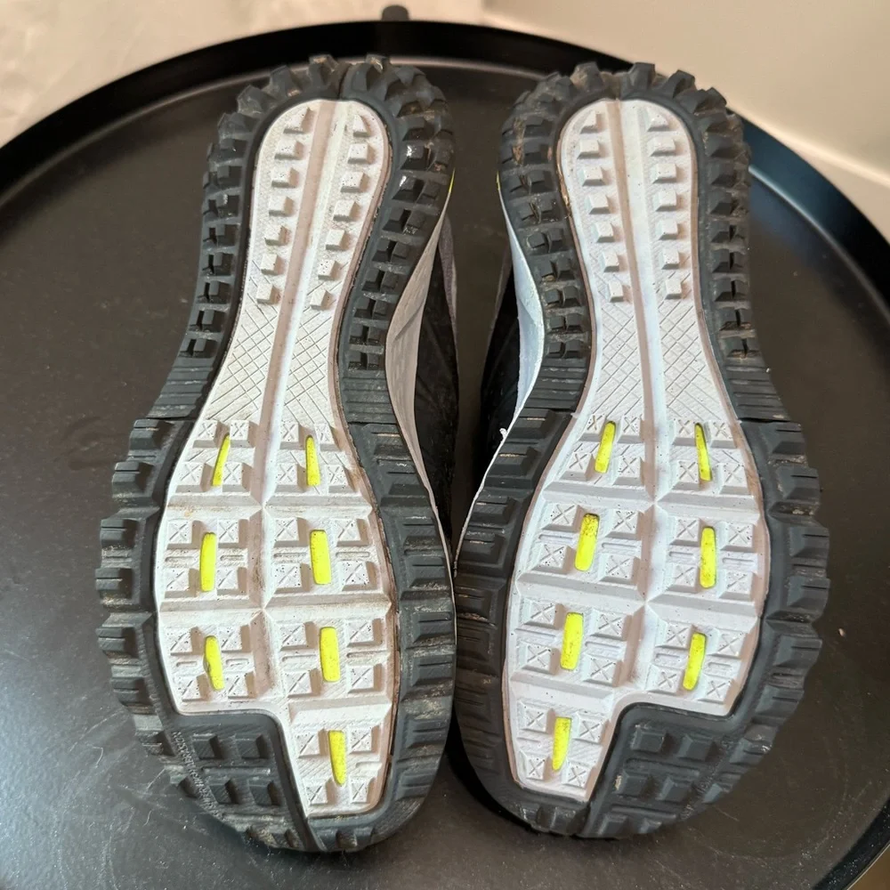 Nike cushioned lightweight